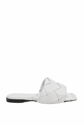 Sleek Vacation Sandals [WS6886] Bottega Veneta | Flat sandals