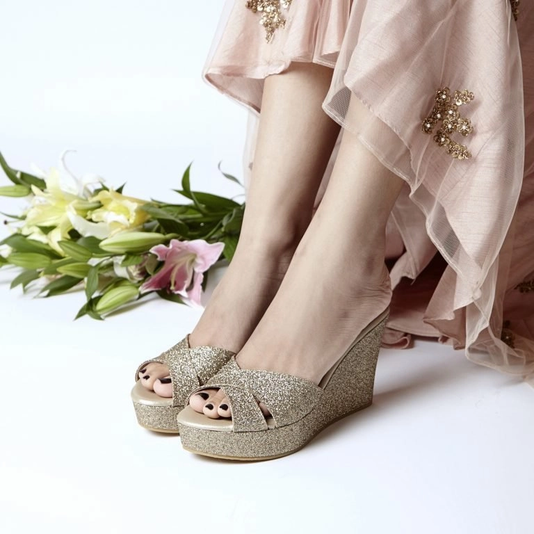 Balanced feel AIYANA- ANTIQUE GOLD WEDGES
