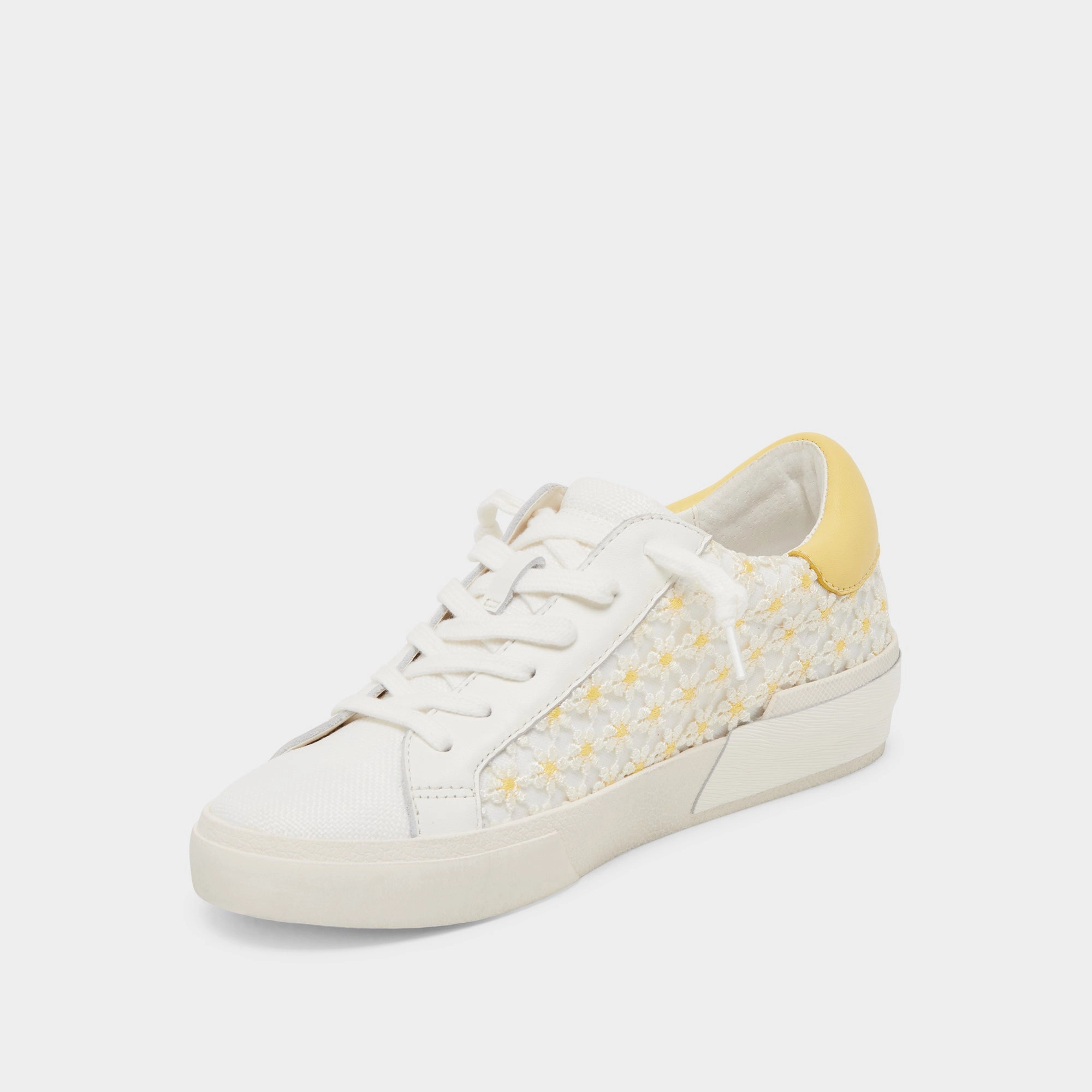 Boosted style golfers' accuracy ZINA FLORAL SNEAKERS WHITE YELLOW FLORAL MESH