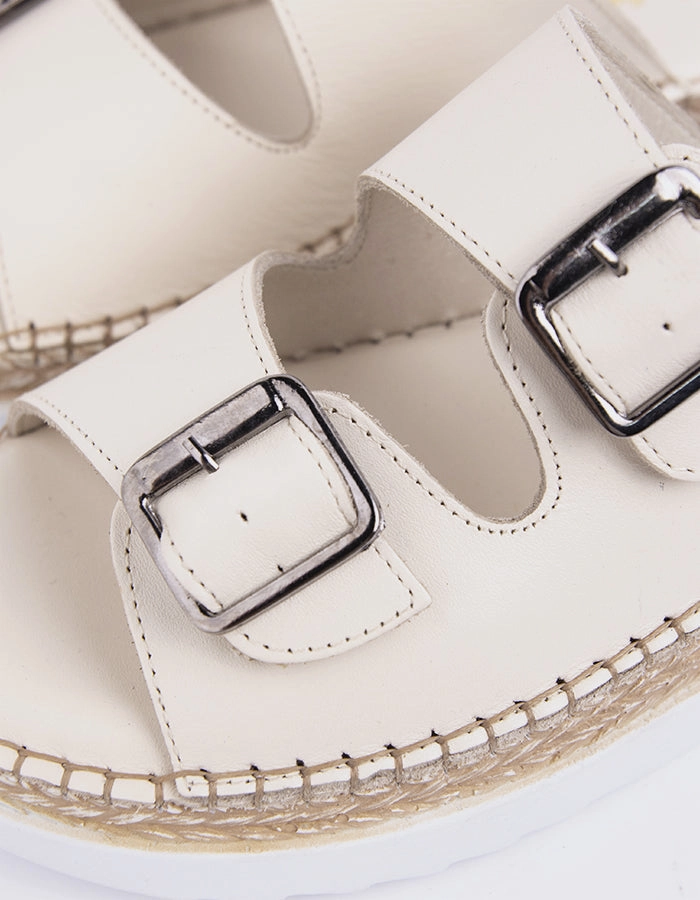 Flexible Groove Design Arandel Sand Leather