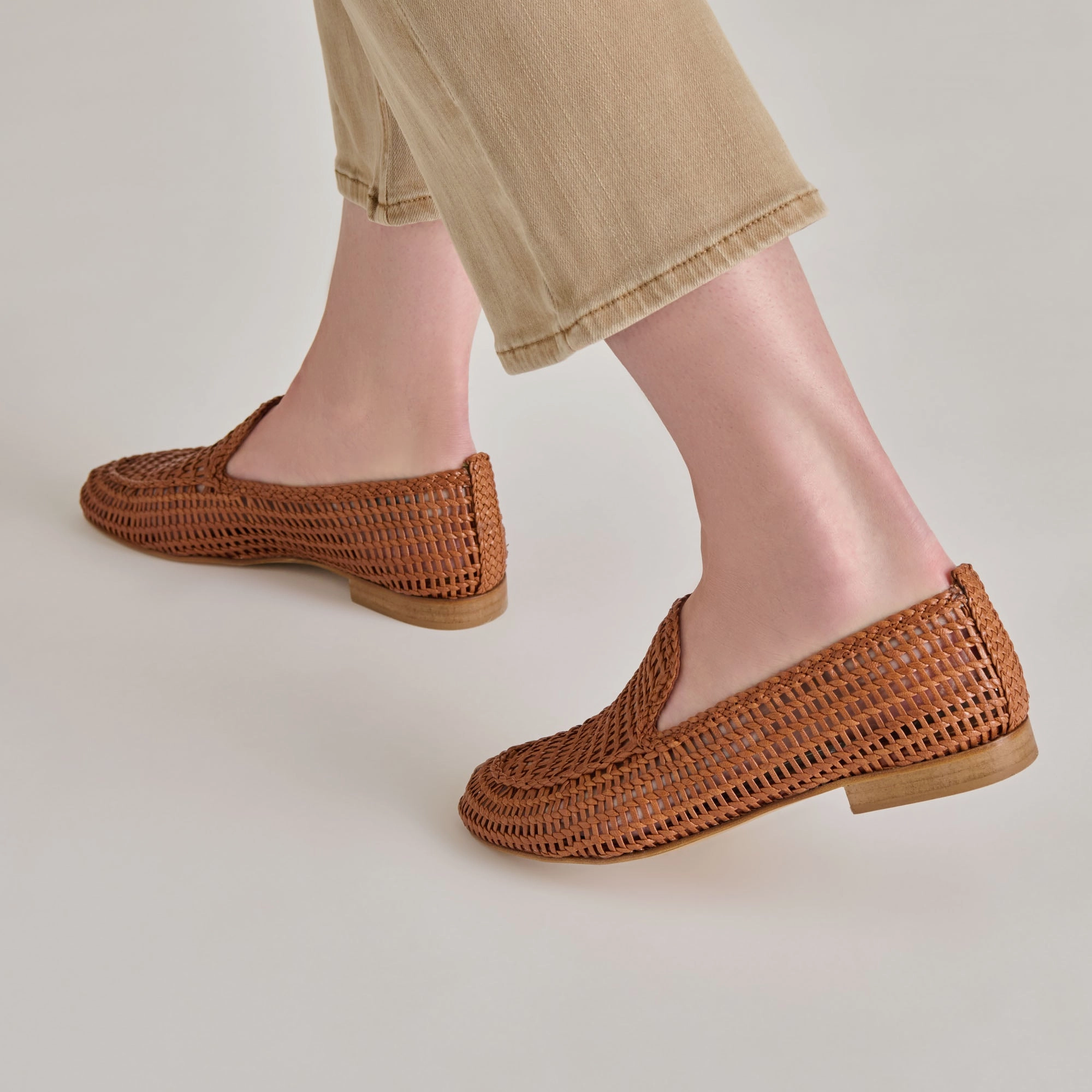 ARMOND FLATS COGNAC WOVEN LEATHER adults' choices