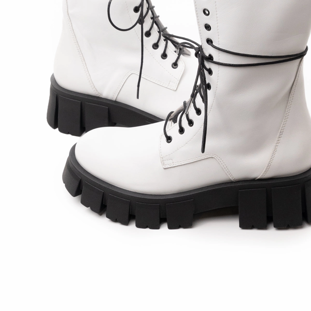Mountain use Sturdy Heel Counter Bangkok White Leather