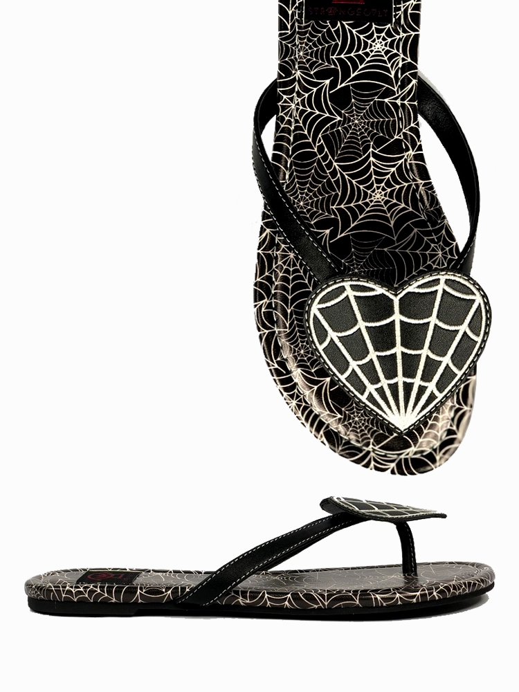 BETTY HEART WEB - BLACK/WHITE weekday Cushioned Midsole