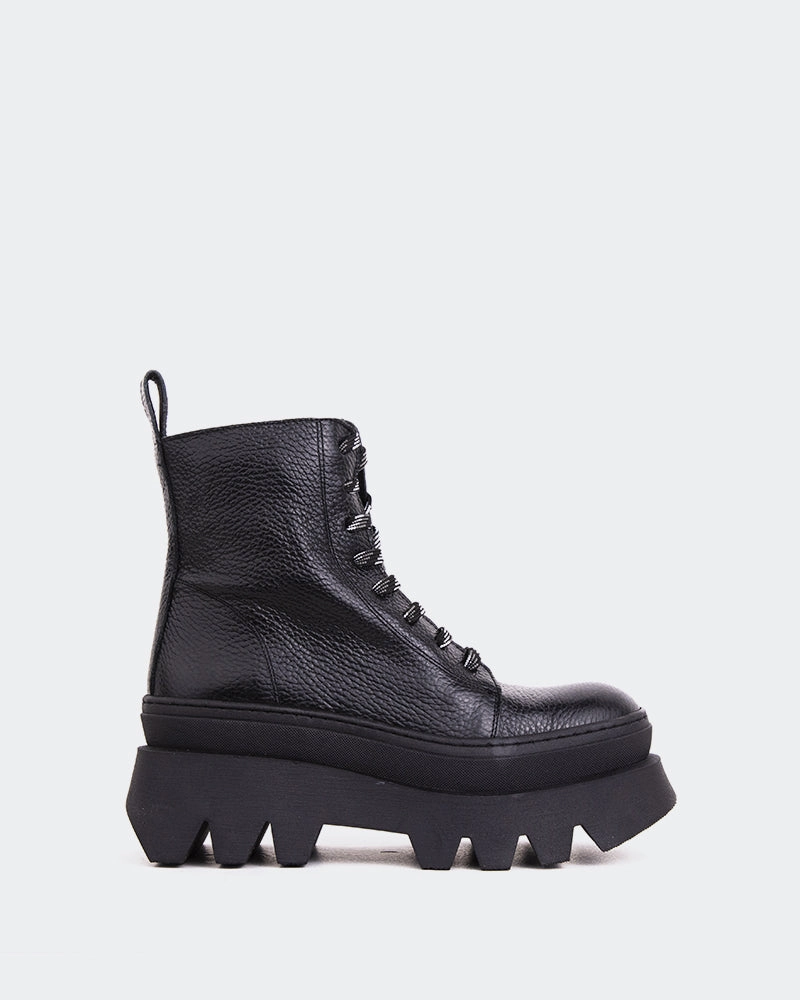 Leather Cool Trek Ready Bianchi Black Leather