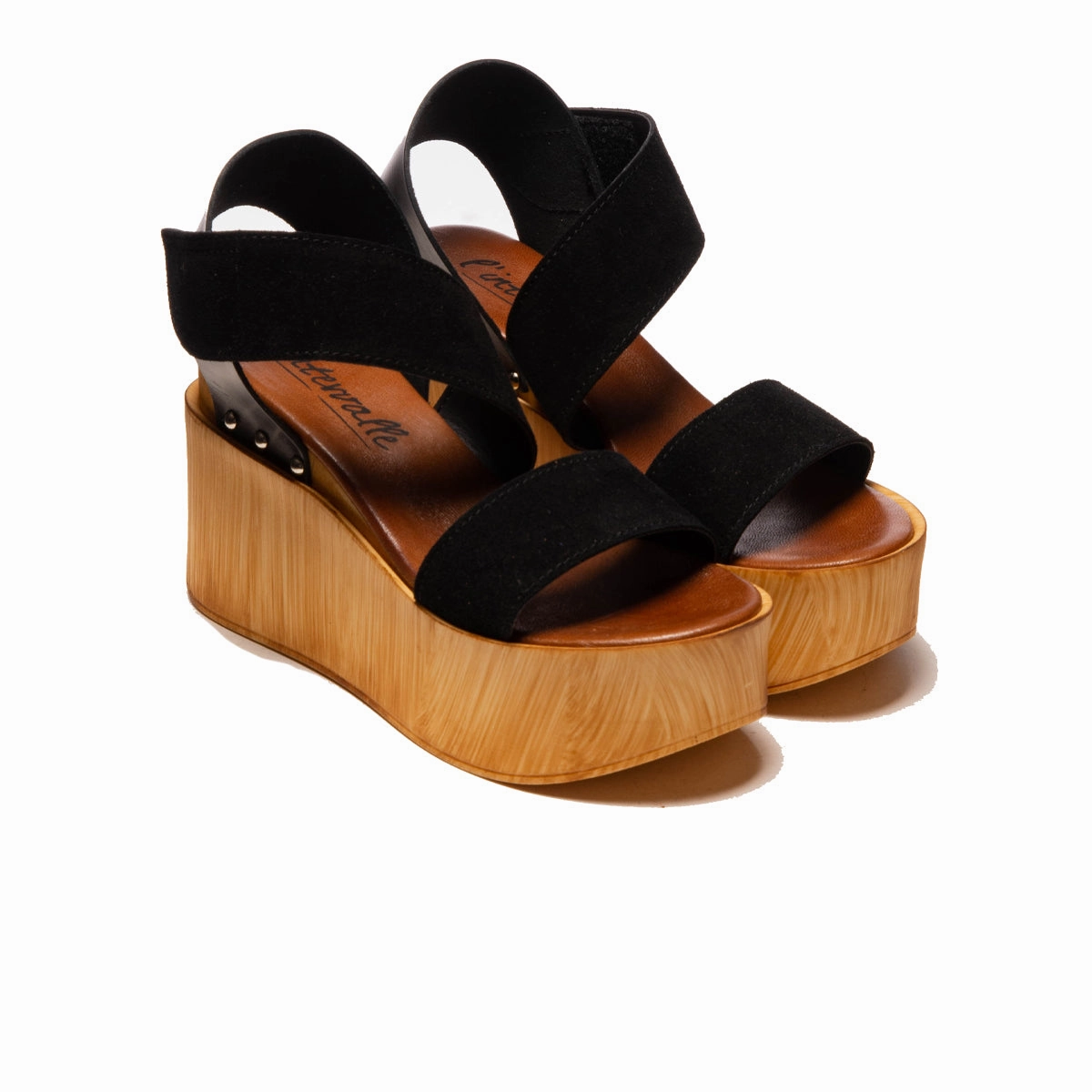 Blaze Black Multi Suede soccer players - specific benefits