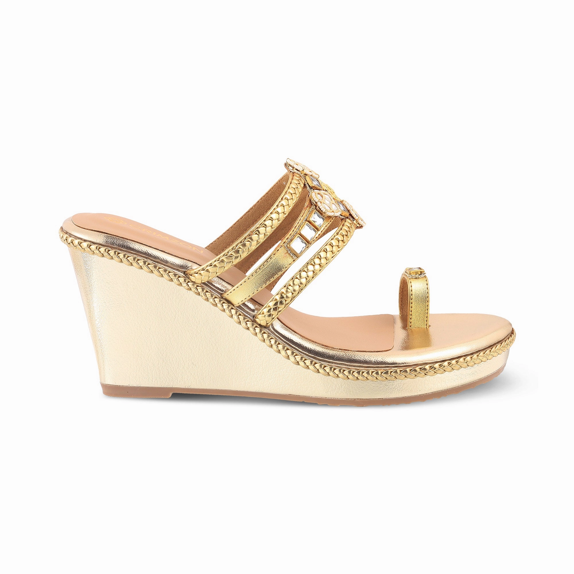 SANAYA- GOLD KUNDAN KOLHAPURIS Multi Density Stylish Beach Footwear