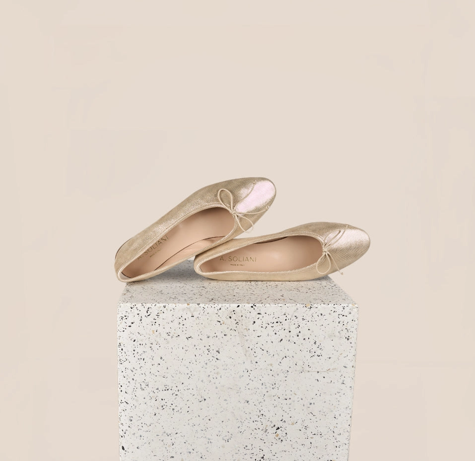 Como - Gold Lines Rich Hue