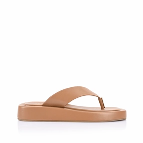 Classy Touch Bouncer II Flatform Thongs - Dark Camel Tan