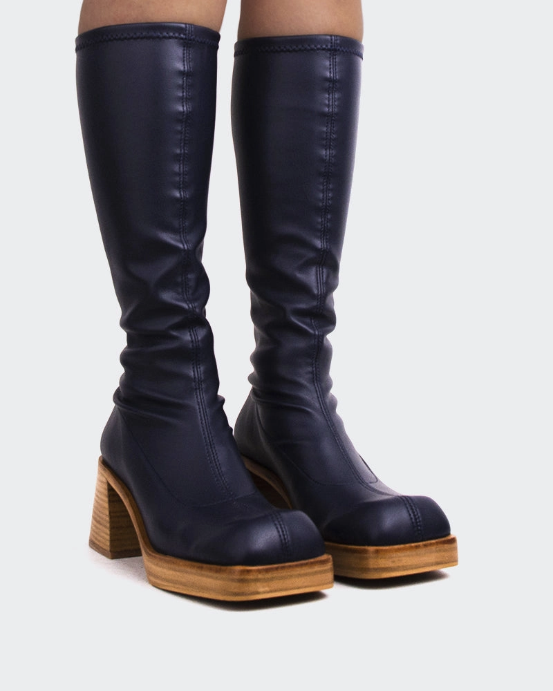 Hydrophobic Upper Bourne Navy Stretch