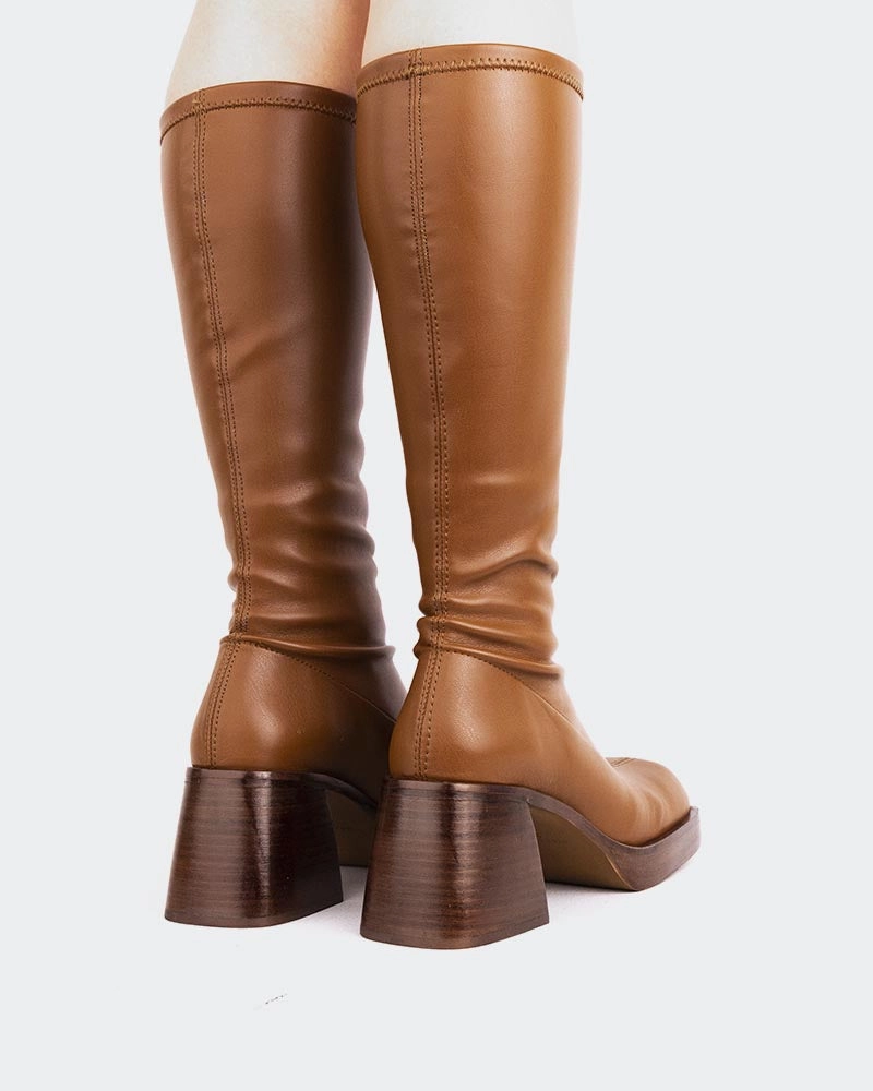 Fashion Fit Bourne Tan Stretch