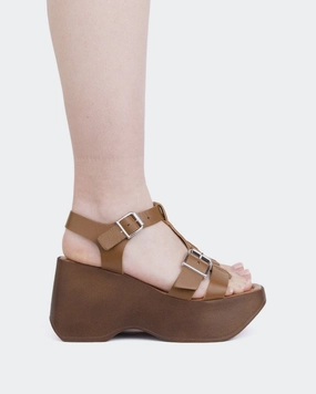 Brinkly Tan Leather Moisture Wicking Textile