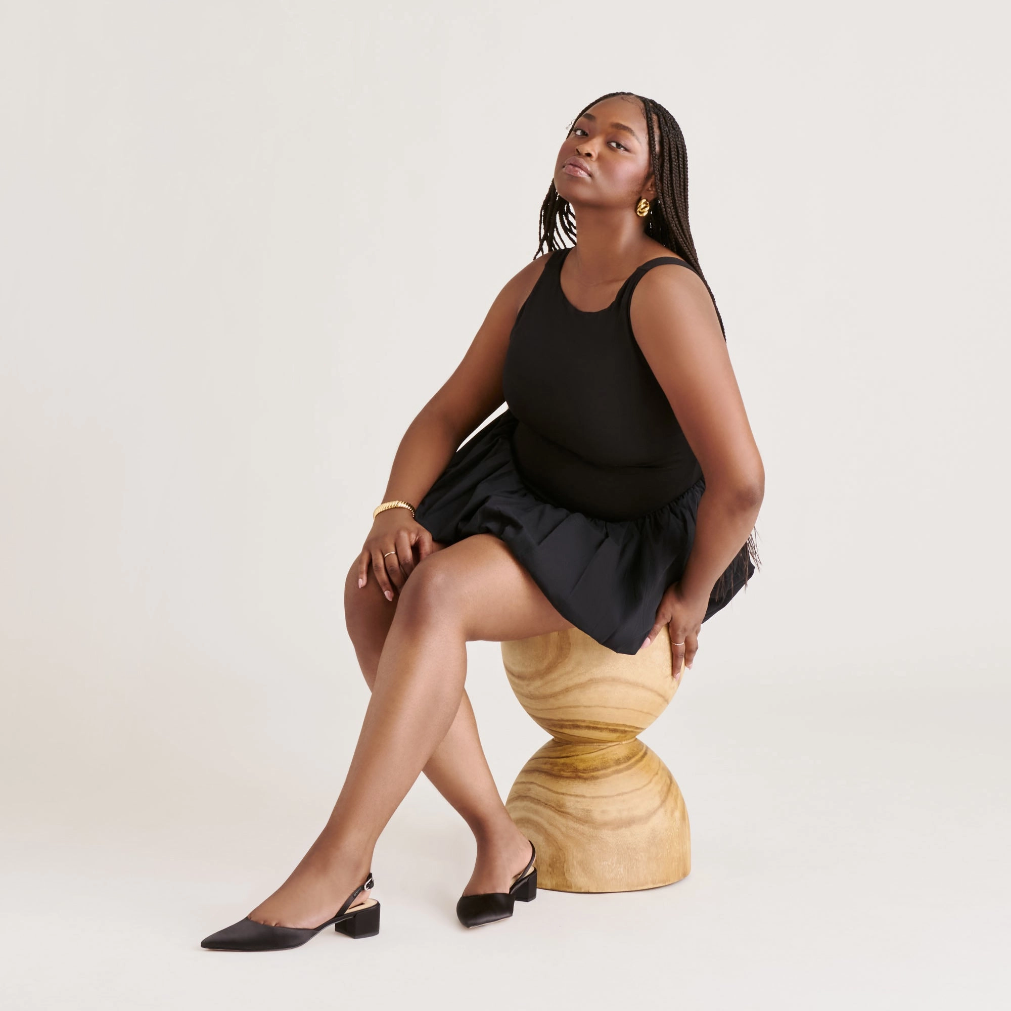 CAREL HEELS ONYX SATIN Flex Groove Tech Slippers