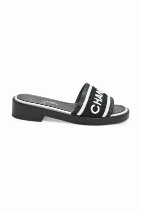 Beach-ready Footwear Slide Fit [WS6645] Chanel | Flat sandals