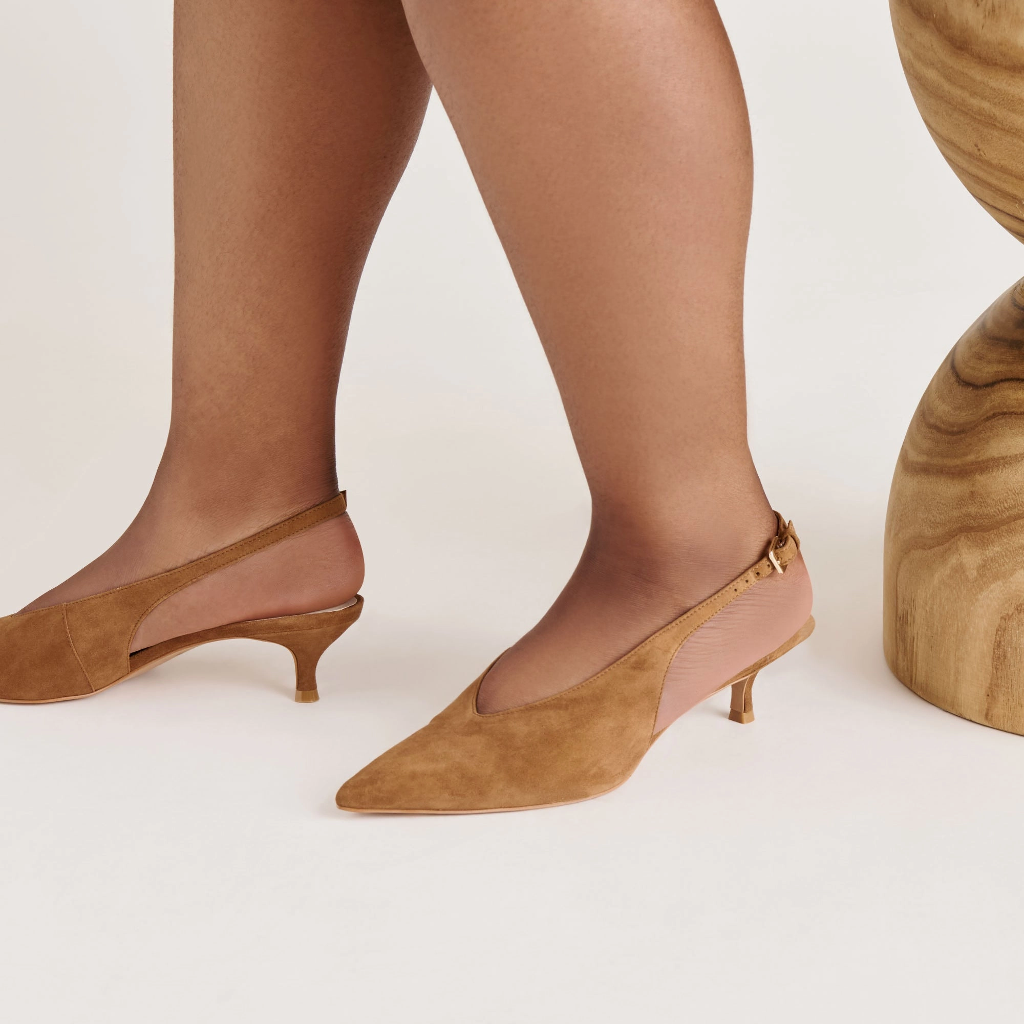 ALENNA HEELS LT BROWN SUEDE Comfort - Focused