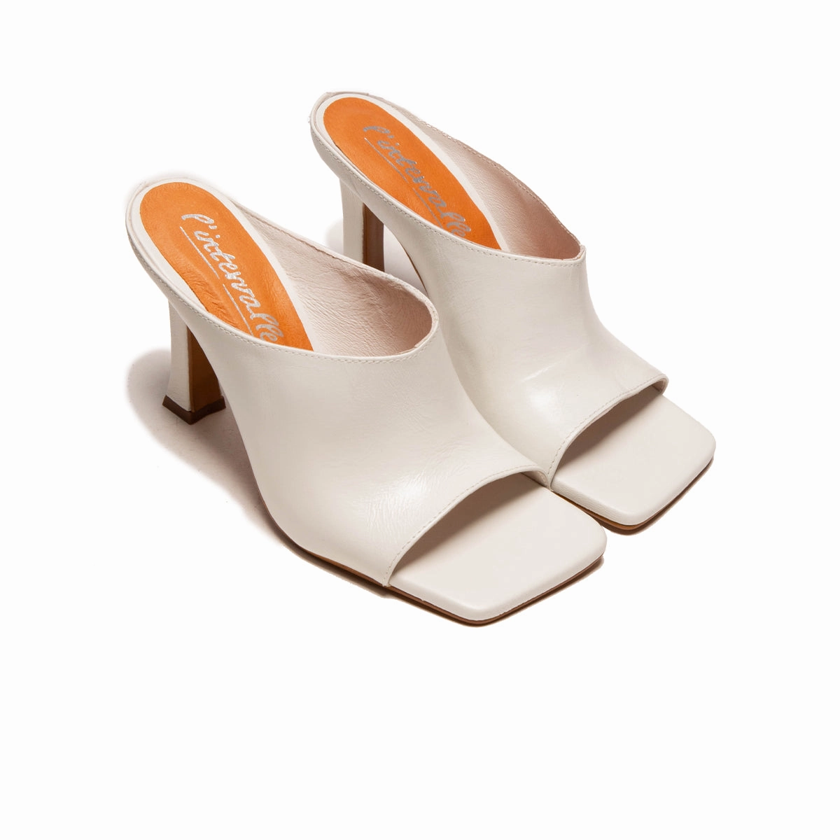 Davinci White Leather Streamlined Design Vibrant sole