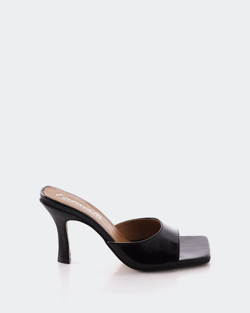 Elafonisi Black Leather party - goer Arch Support Technology