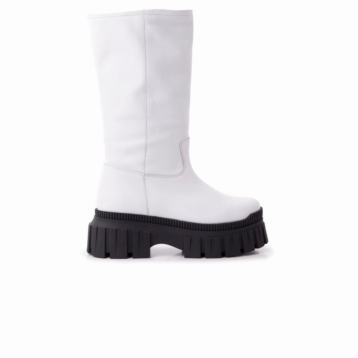 Eloise White Leather Adjustable buckle Rough Ground