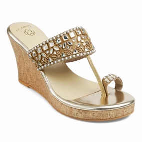 Comfortable Yet Stylish Torsion Stability System INAAYAT- EMBELLISHED KOLHAPURIS