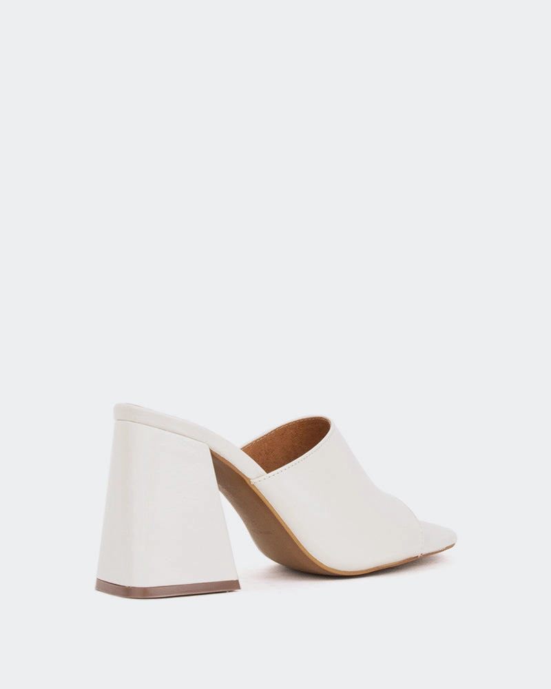 Herrera Off White Leather/Cuir Blanc Cass?? Weatherproof Barrier sunny - day shoes