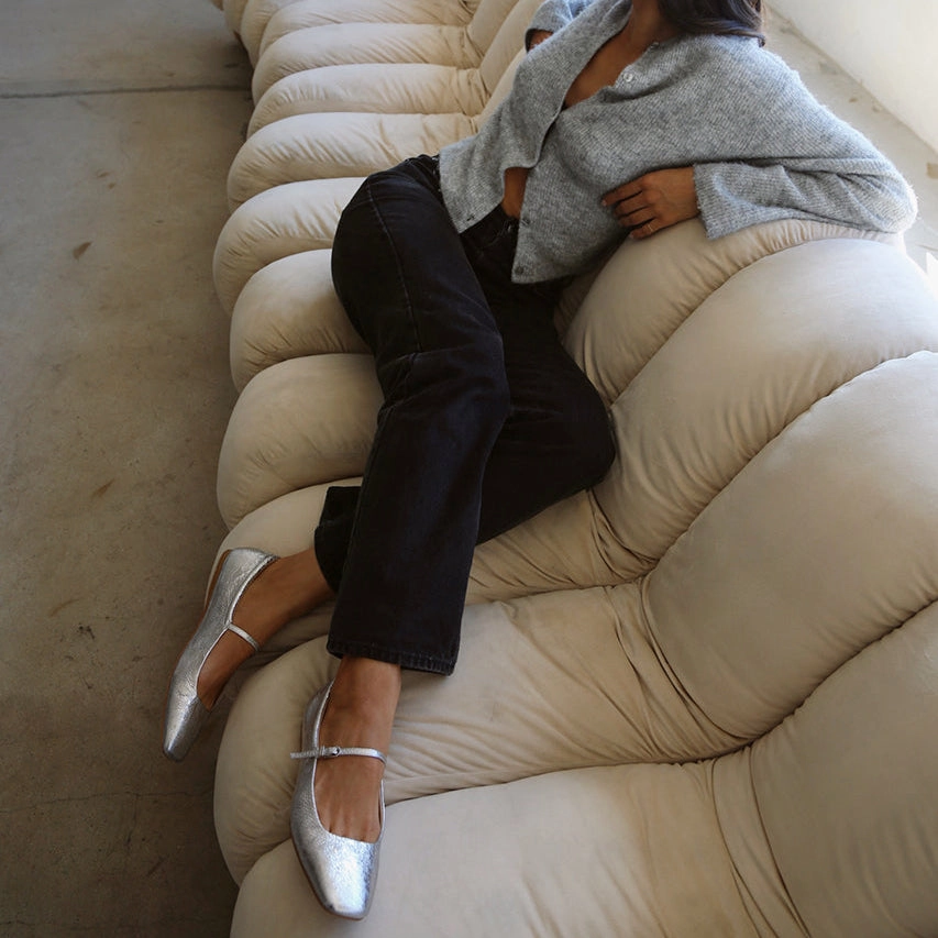 Tread Pattern Vibrant sole REYES BALLET FLATS SILVER DISTRESSED LEATHER