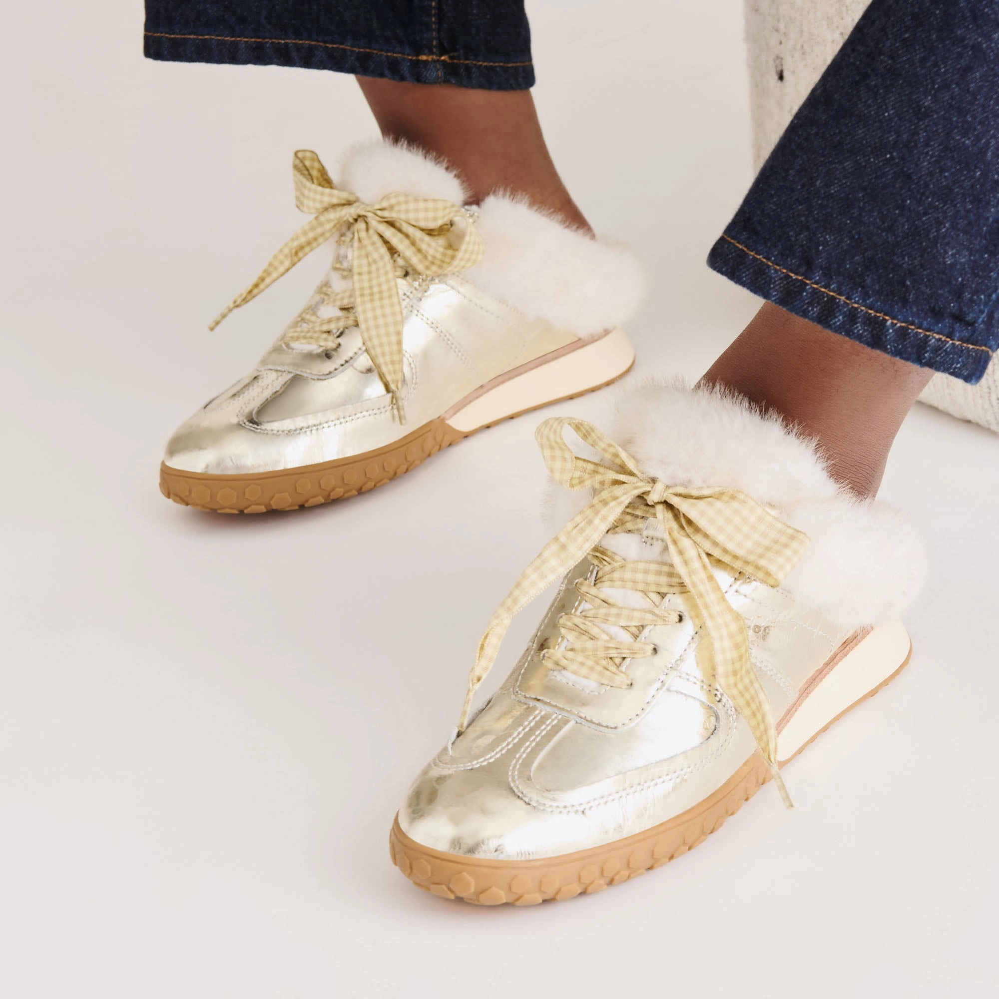 Energy Returning Foam IZZEY PLUSH SNEAKERS PLATINUM LEATHER