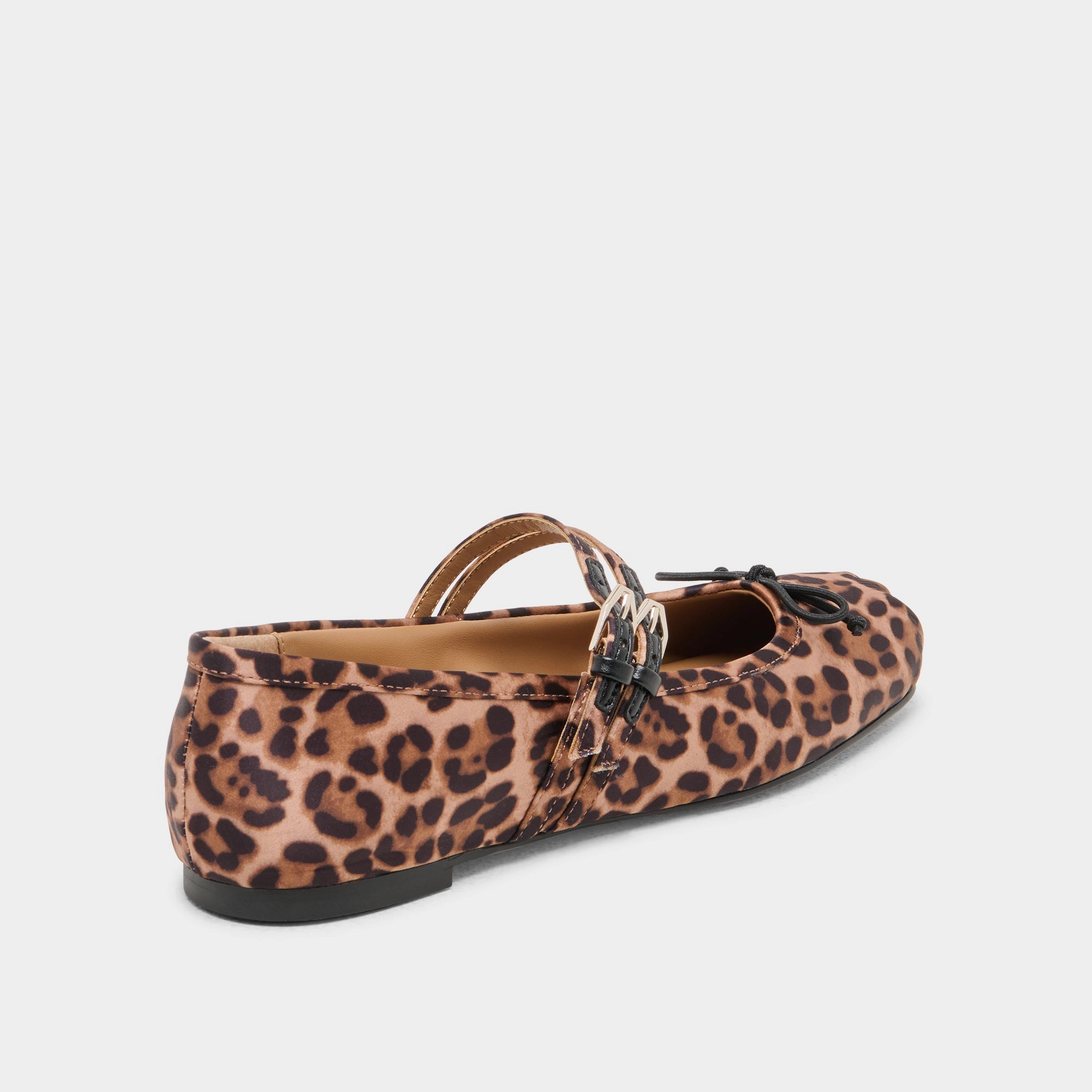 GIBSEN BALLET FLATS DK LEOPARD SATIN hip Streamlined silhouette