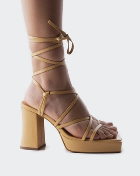 Grande Camel Leather Flexible Flip-flops