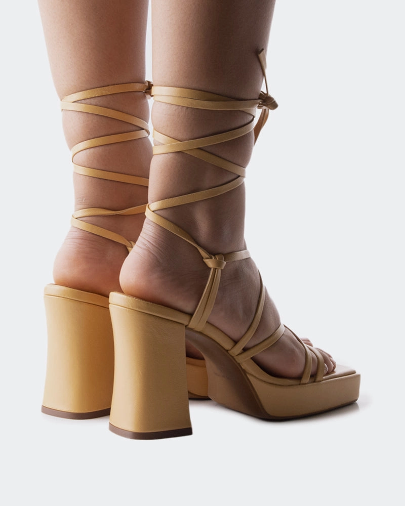 Grande Camel Leather Relaxed sandals cushioning technology