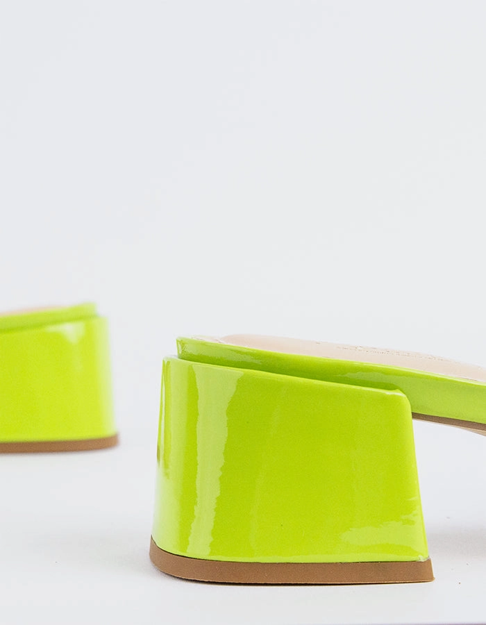 Mood Boost Sunday Best Fortunata Green Naplack