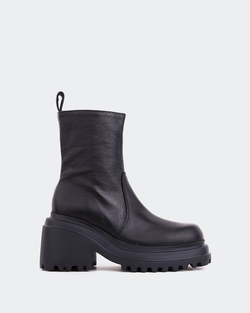 Protective Finish Hiking Trails Outdoor Mission Ike Black Leather