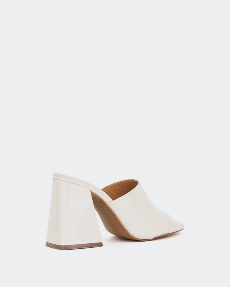 Unbeatable cushioning Herrera Off White Patent/Ver.Blanc  Cass??