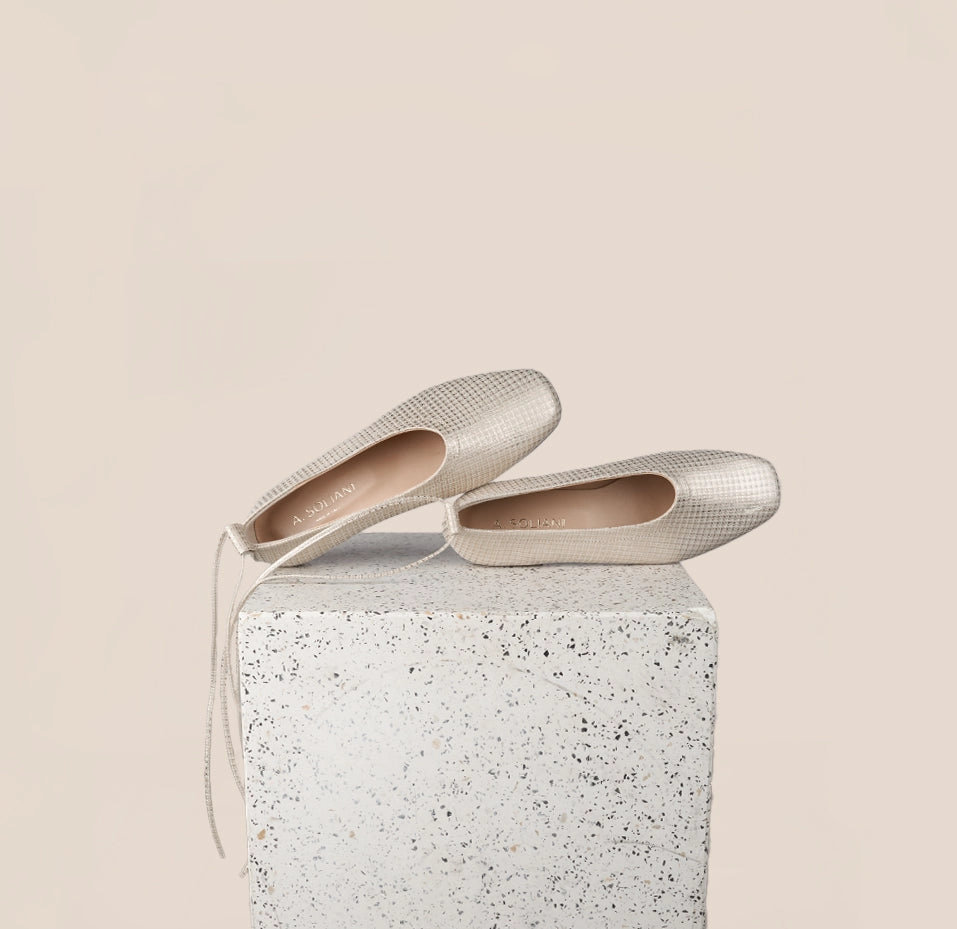 Imola - Gold Scale Gloss Leather