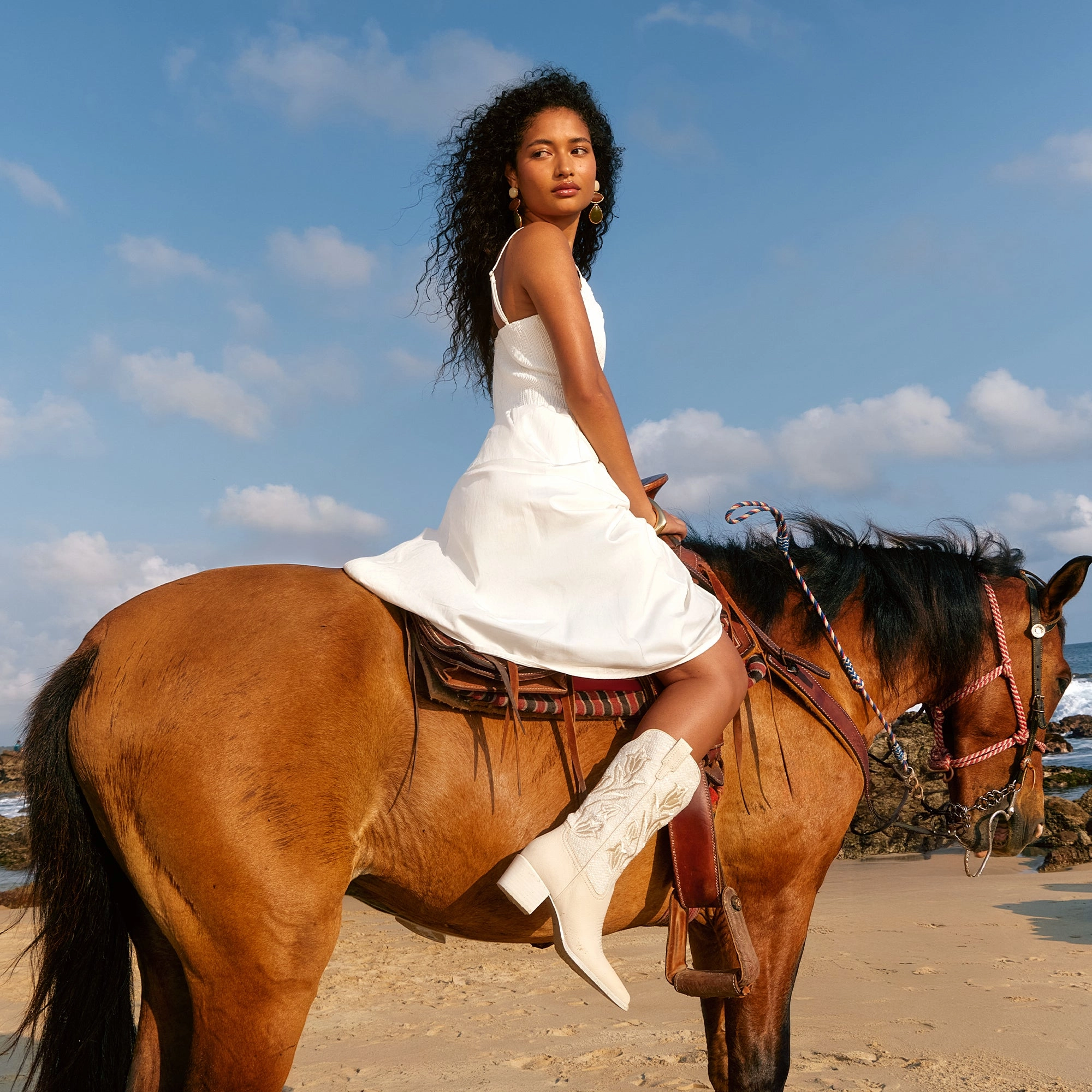 Refined chic VORAH PEARL BOOTS CREME SEQUIN