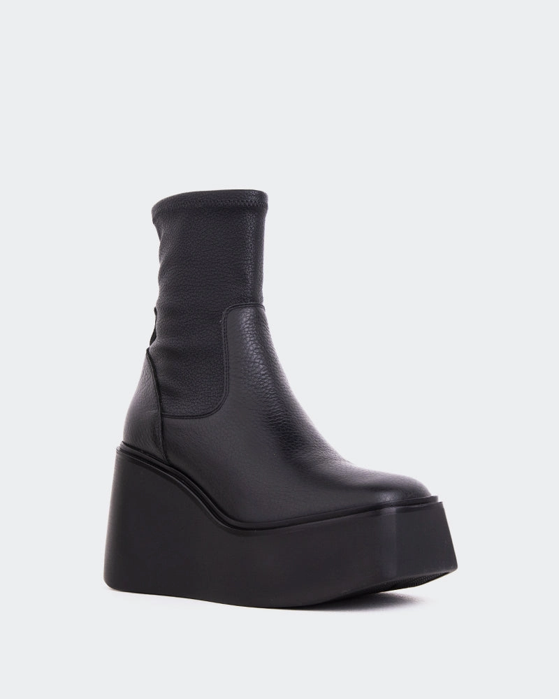 MemoryFoam Rugged And Durable Mellini Black Leather