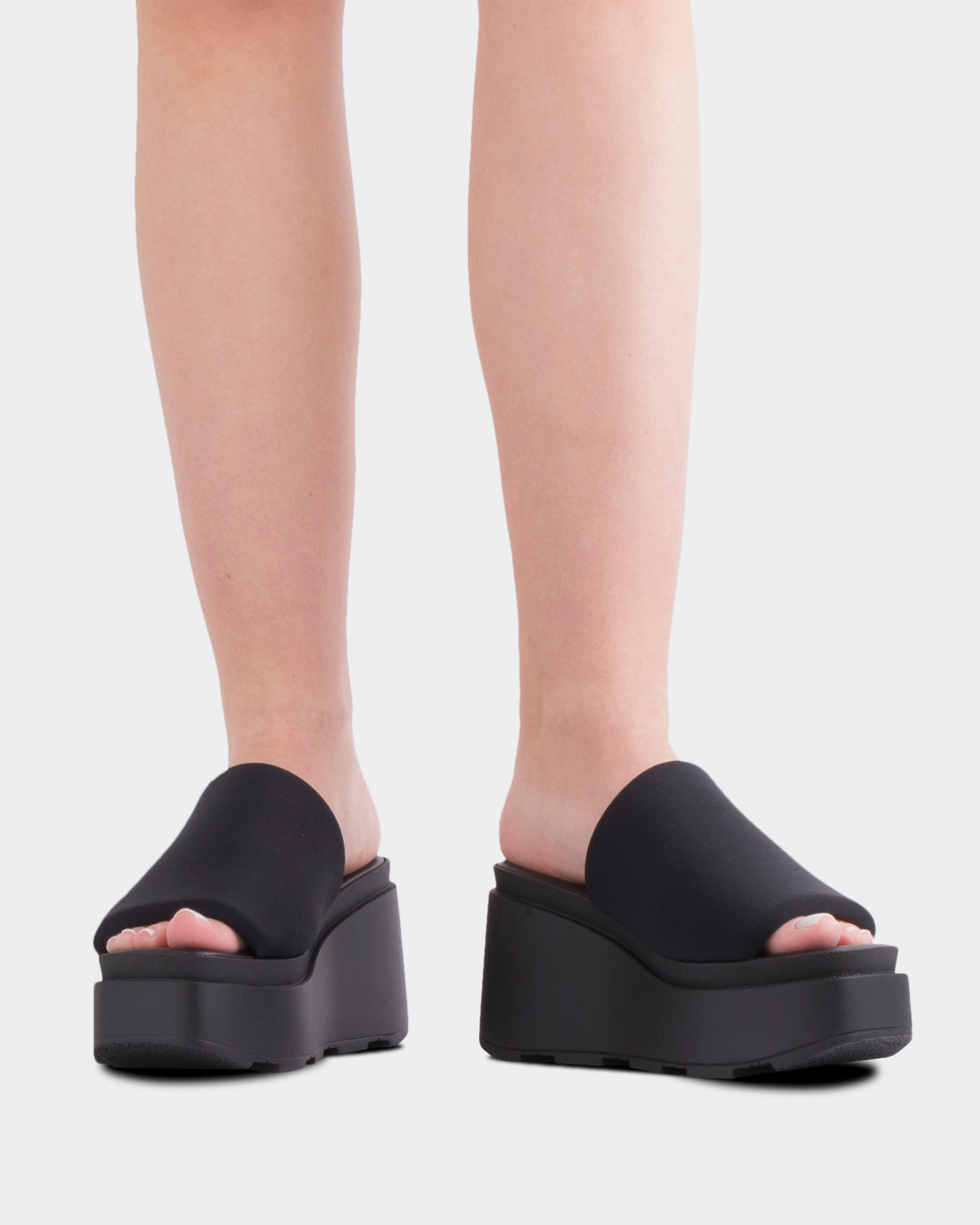 Jenner Black Lycra Water resistant coating Athletic Look