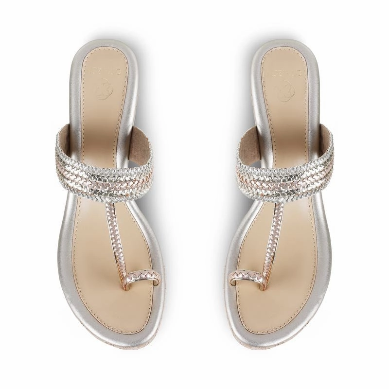 Comfortable Adventure Shoes JESSI- ROSE GOLD KOLHAPURIS