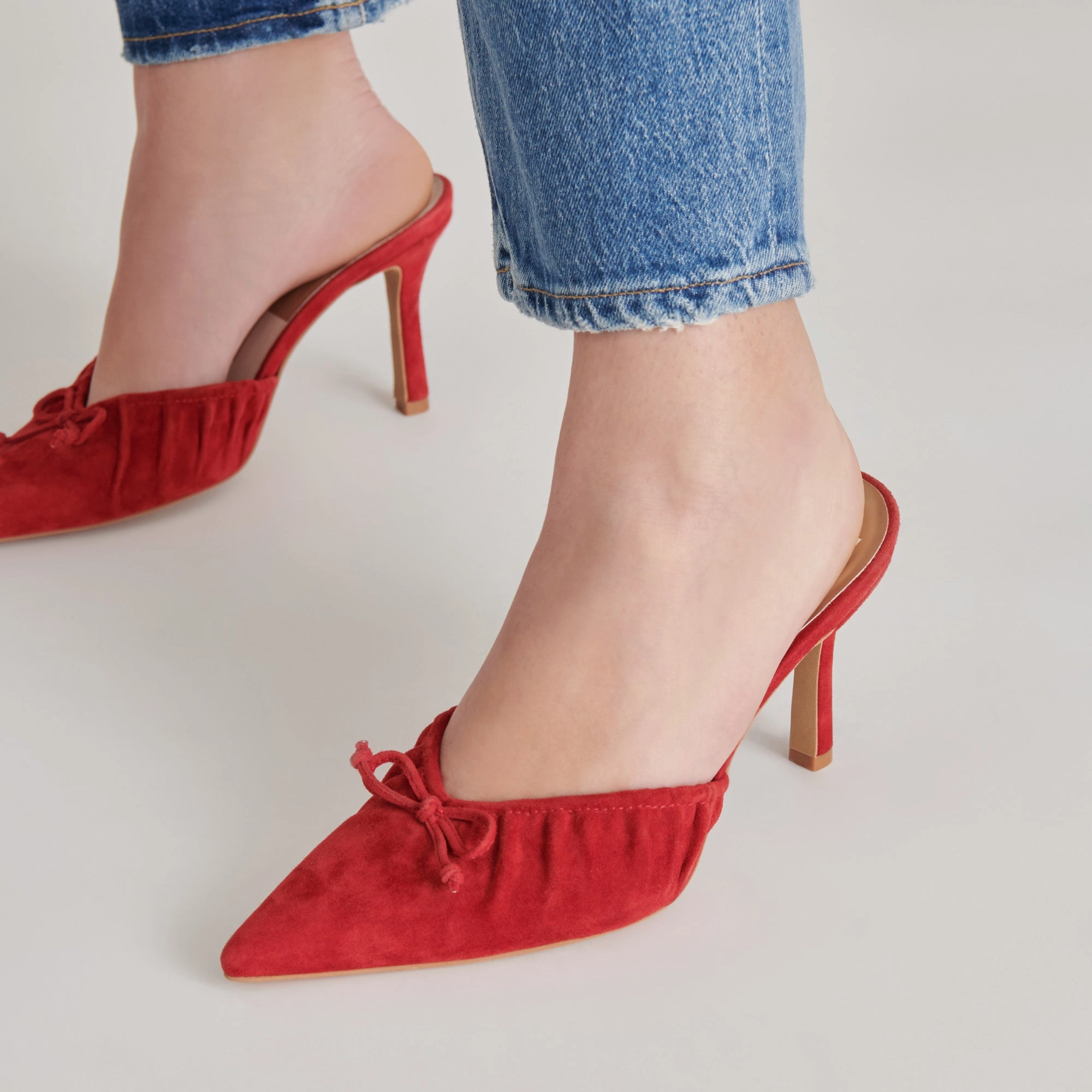 Ventilation System KAIRI HEELS CRIMSON SUEDE