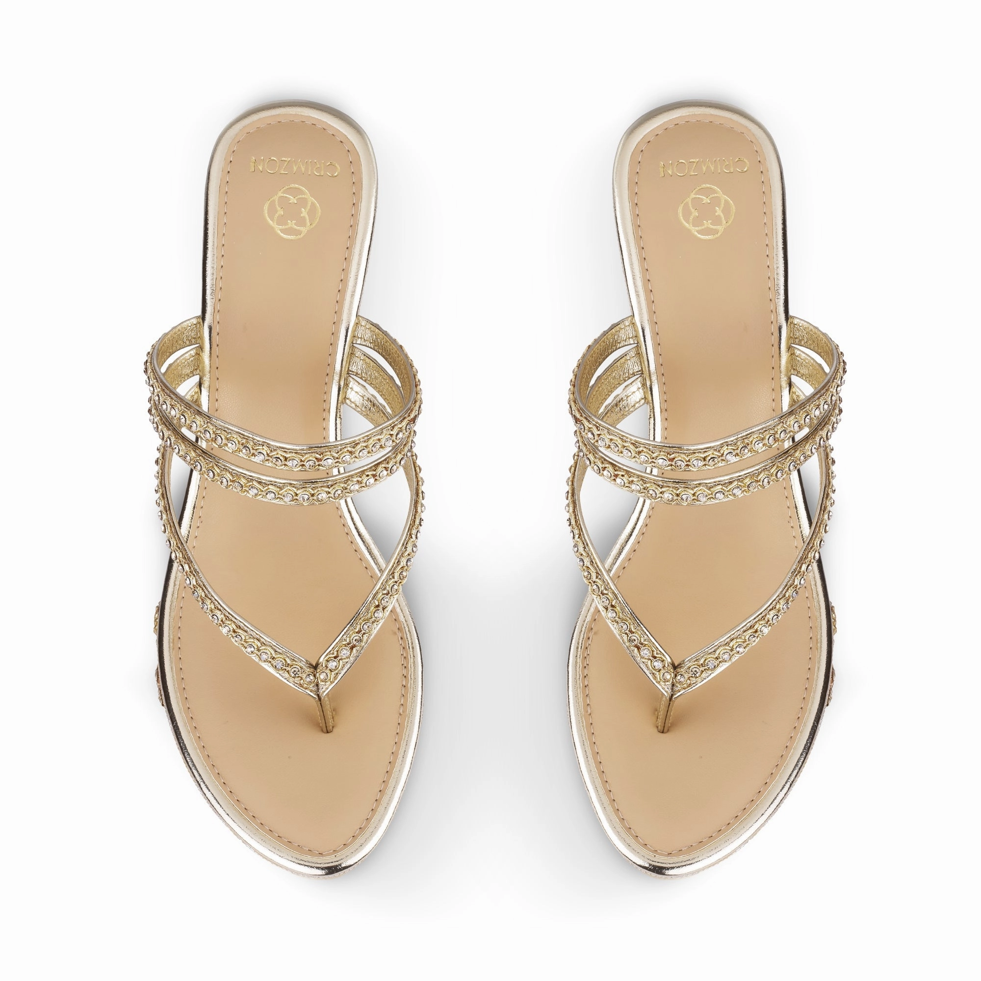 KASHIDA- EMBRIODERED WEDGES Standout Look