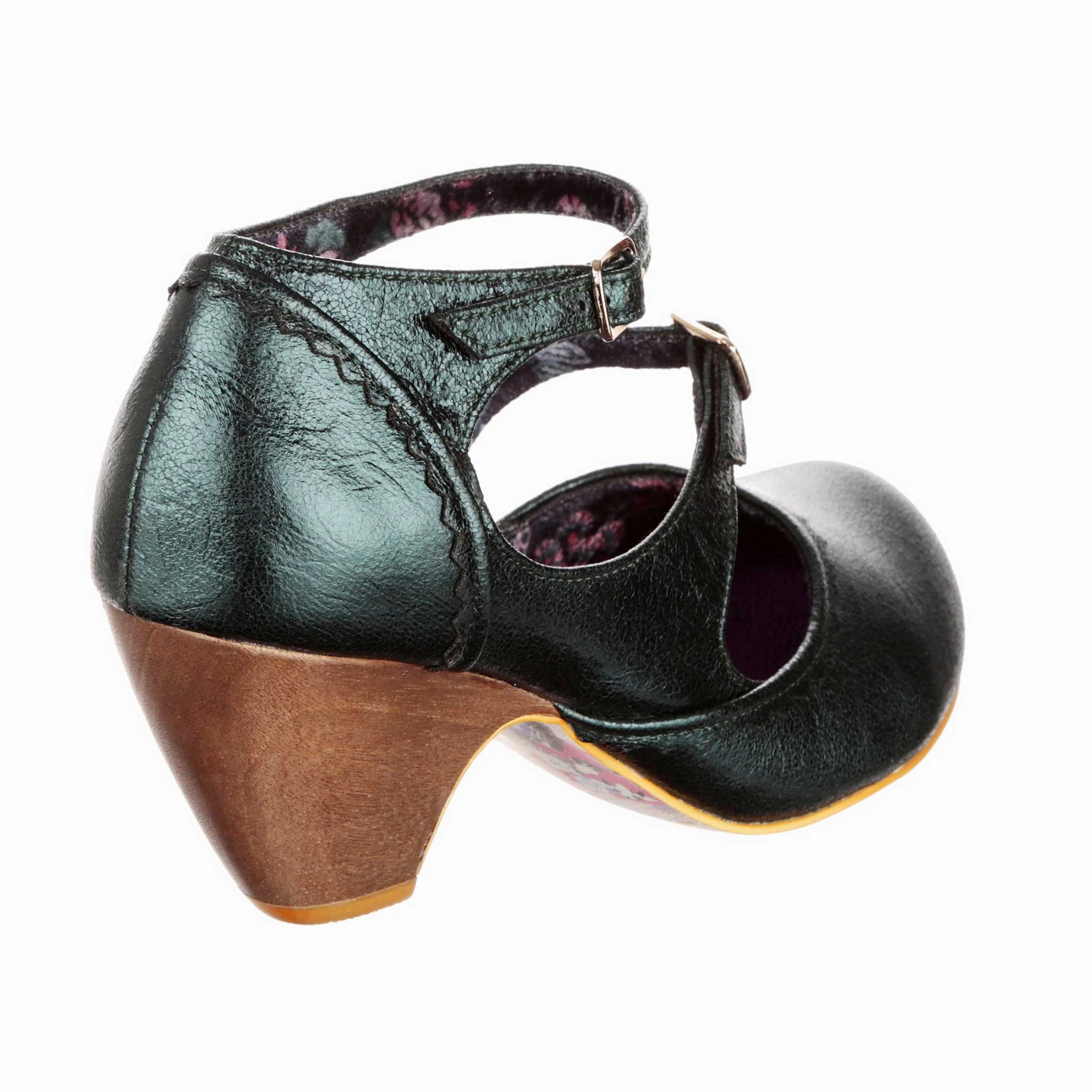 Reinforced Eyelet Durability Keep It Classy