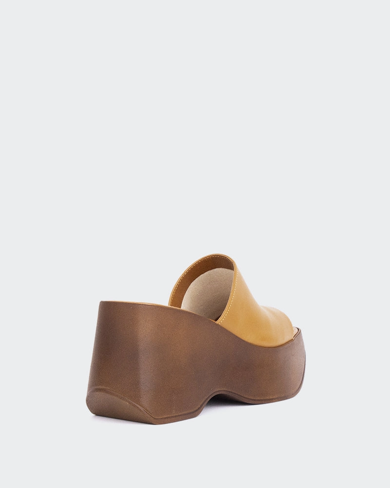 weekend adventurers' boots Bacteria Resistant Lining Klum Tan Leather