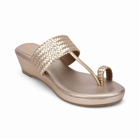Summer Open Toe Shoes Beach Sandals LAVANYA- GOLD KOLHAPURIS