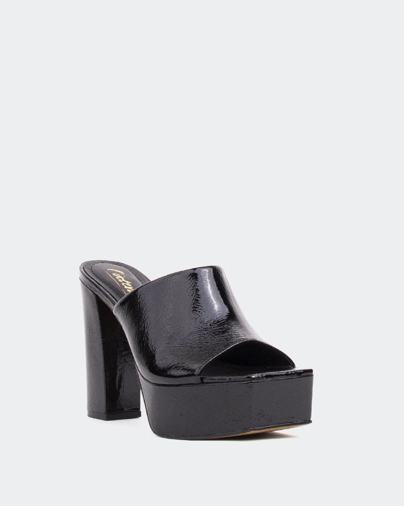 Hydrophobic Upper Material Wander Wear Leva Black Naplack