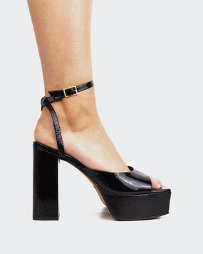 Levita Black Naplack Outfit Friendly Flexible Midsole