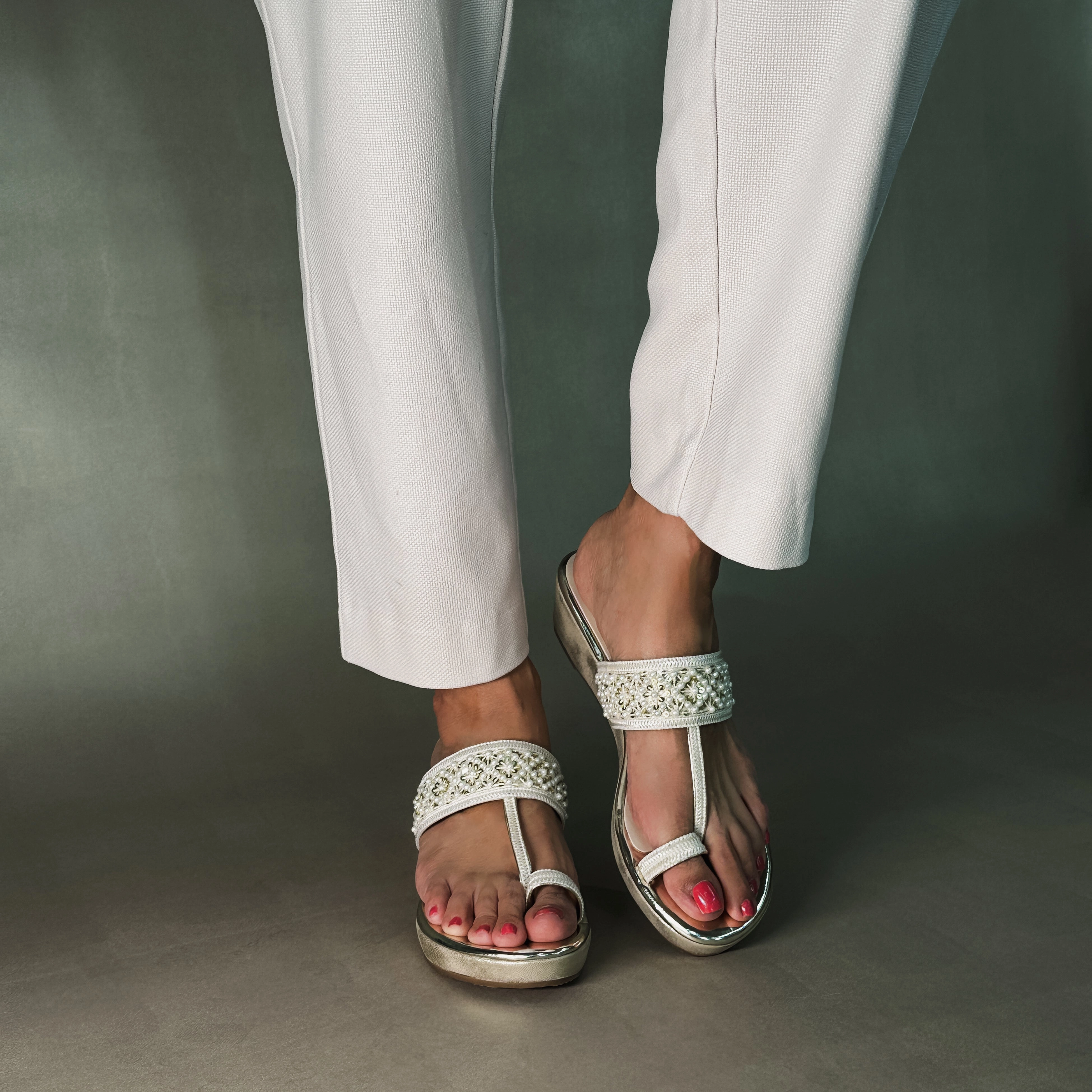 Puncture Resistant Midsole Comfort Walk Shoes PERLA- PEARL KOLHAPURIS