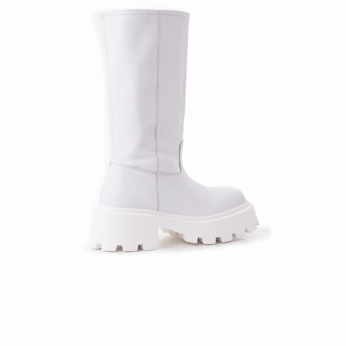 Seamless Comfort Urban Commute Sleek Construction Lucius White Leather