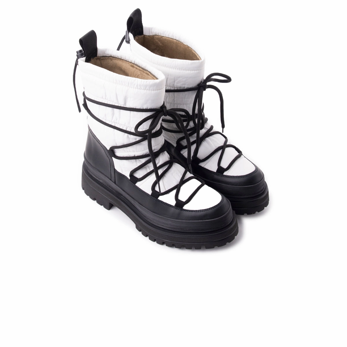 Luisville White Nylon Pull Tab Easy On Design