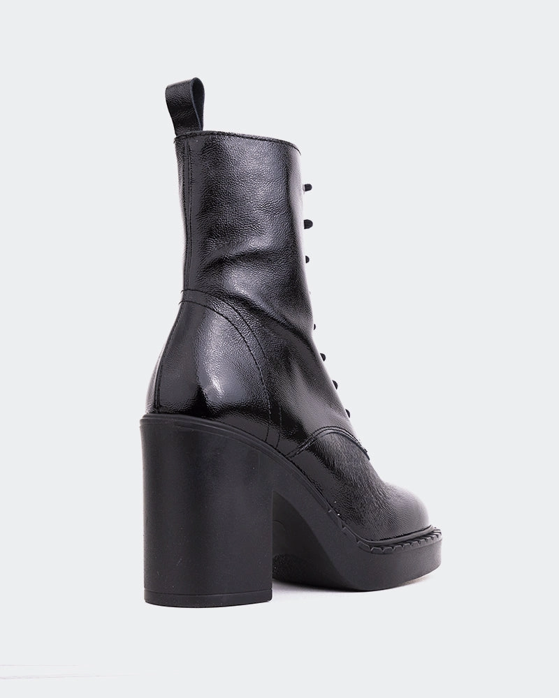 Multi Season Versatility Stable Step Maldon Black Naplack