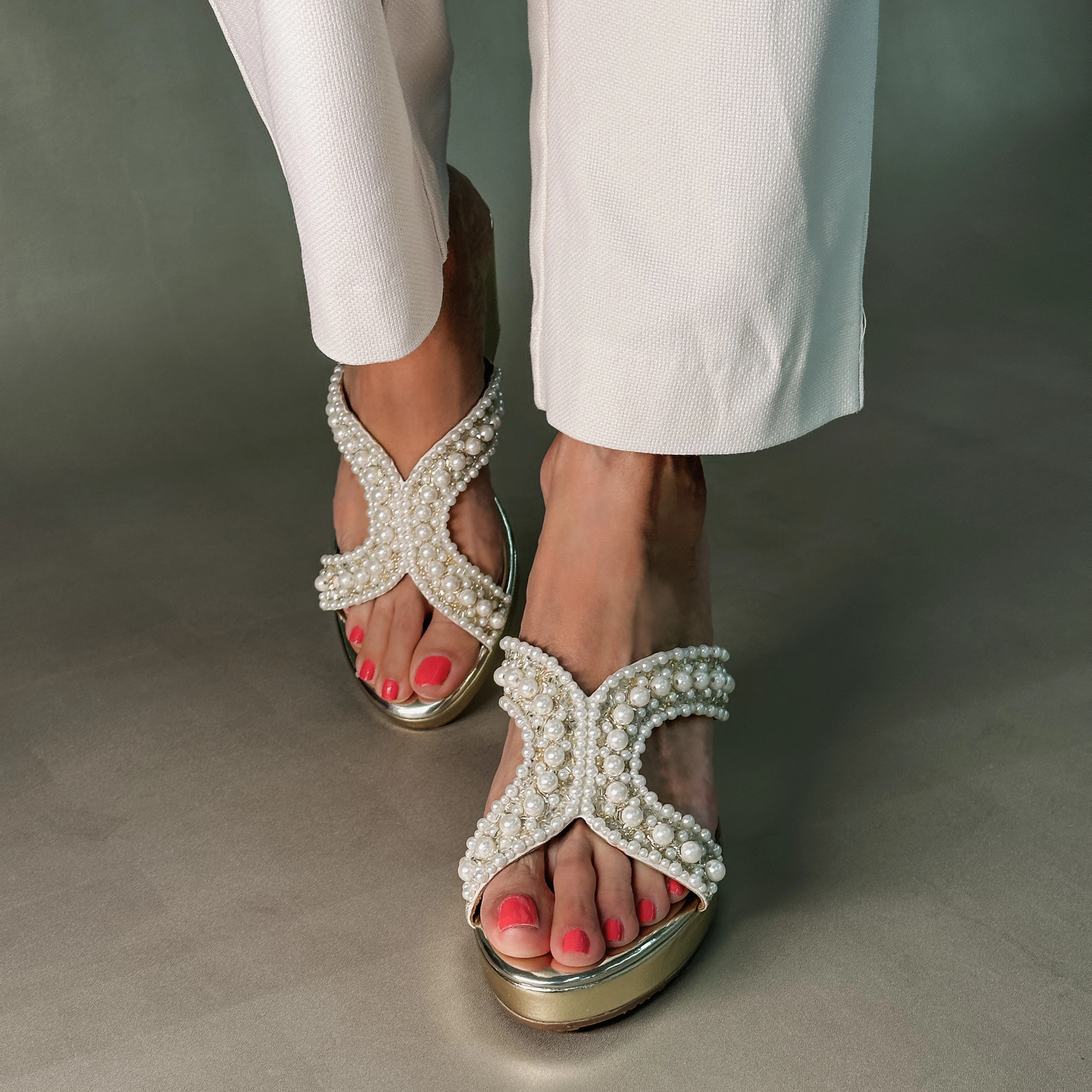 MARWA- PEARL GOLD WEDGES Quick Release Buckles mesh material