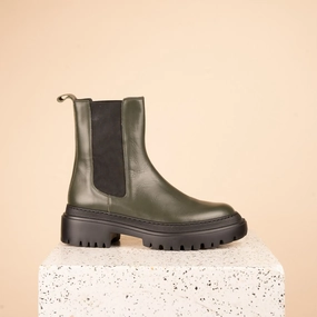 Wide toe box Padded Interior Hiking Trails Monza - Pine Calf Leather