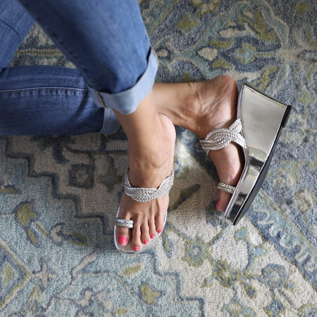 NAZAKAT- SILVER KOLHAPURIS Comfort Fit Non Slip Tread Geometry